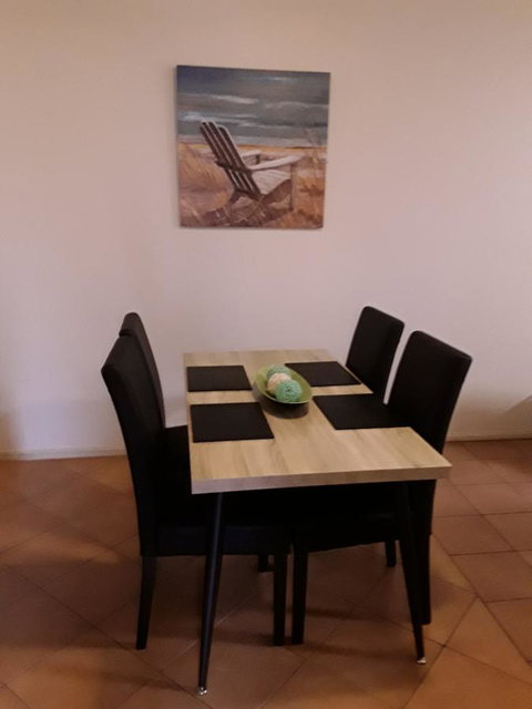 Jackies Holiday Apartment - Tourism Caloundra 19