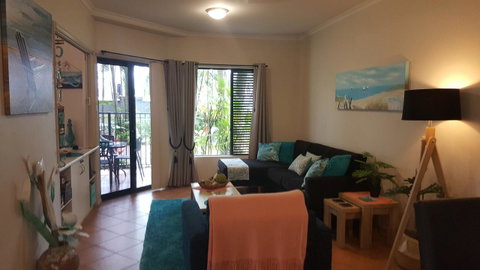 Jackies Holiday Apartment - Tourism Caloundra 7