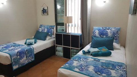 Jackies Holiday Apartment - Tourism Caloundra 6
