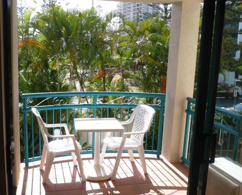 Aruba Beach Resort - Tourism Caloundra 19
