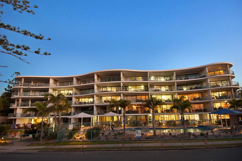 The Norfolks On Moffat Beach - Tourism Caloundra 44