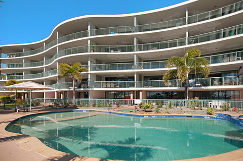 The Norfolks On Moffat Beach - Tourism Caloundra 41