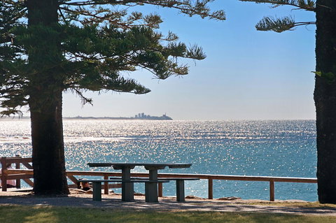 The Norfolks On Moffat Beach - Tourism Caloundra 10