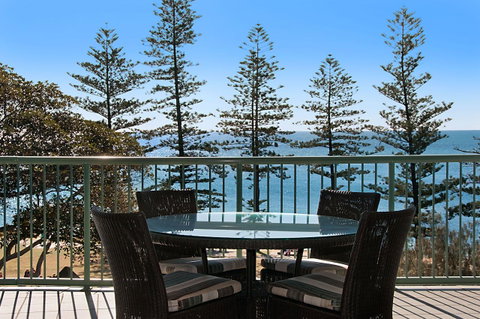 The Norfolks On Moffat Beach - Tourism Caloundra 16