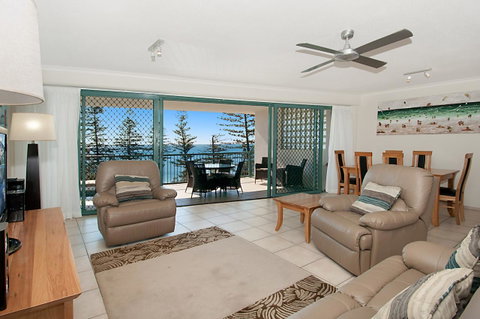 The Norfolks On Moffat Beach - Tourism Caloundra 29