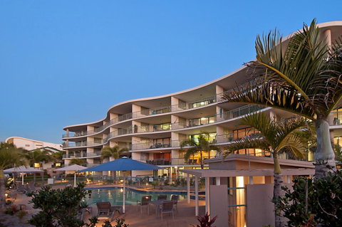 The Norfolks On Moffat Beach - Tourism Caloundra 43