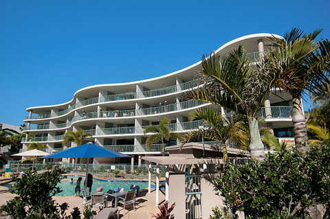 The Norfolks On Moffat Beach - Tourism Caloundra 38
