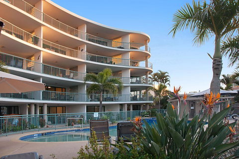 The Norfolks On Moffat Beach - Tourism Caloundra 42