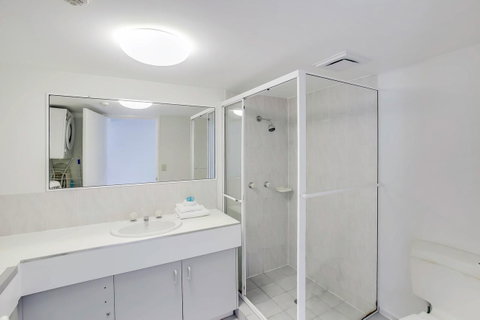 Catalina Resort - Tourism Caloundra 3