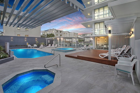 Catalina Resort - Tourism Caloundra 0