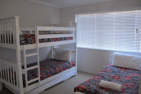 Grangewood Court Apartments - Tourism Caloundra 25