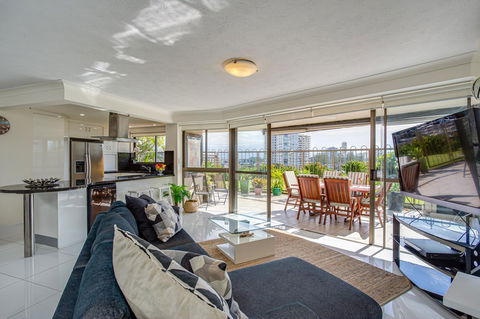 Gemini Court Holiday Apartments - Tourism Caloundra 1