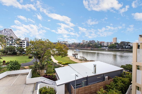 Bridgewater Terraces - Tourism Caloundra 12