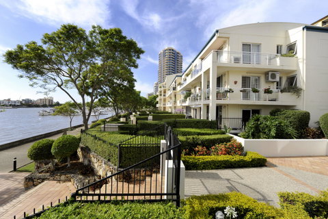 Bridgewater Terraces - Tourism Caloundra 15