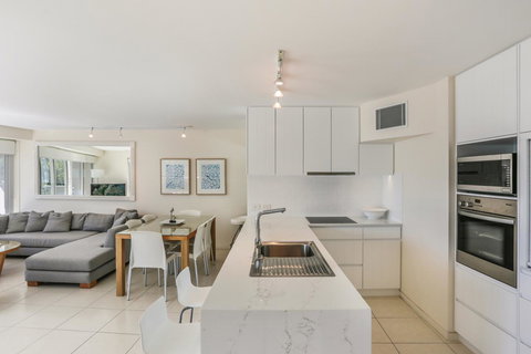 Little Cove Court - Tourism Caloundra 20