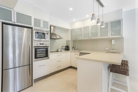 Little Cove Court - Tourism Caloundra 3