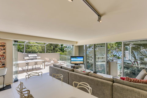 Little Cove Court - Tourism Caloundra 44