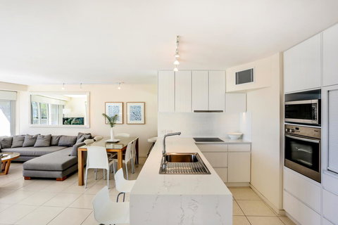 Little Cove Court - Tourism Caloundra 27