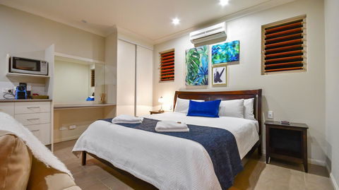 Blue Summit Hideaway - Tourism Caloundra 16