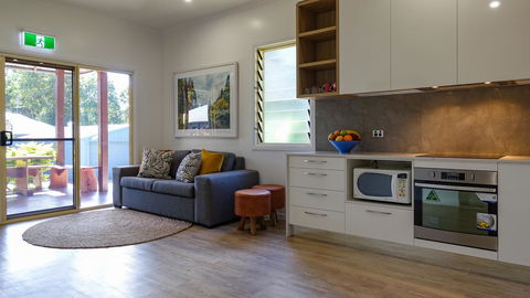 Blue Summit Hideaway - Tourism Caloundra 36