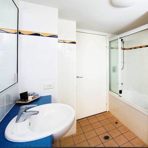 Mantra Hervey Bay - Tourism Caloundra 10