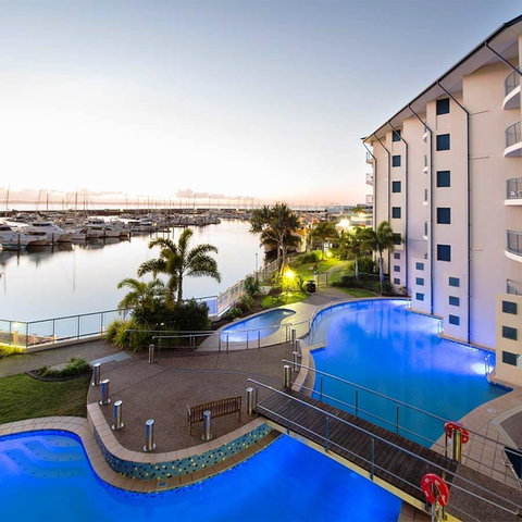 Mantra Hervey Bay - Tourism Caloundra 21