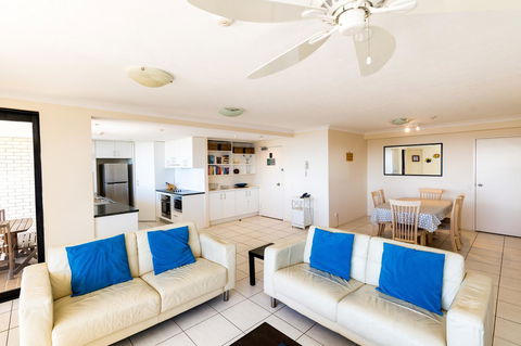Burgess @ Kings Beach Apartments - Tourism Caloundra 1