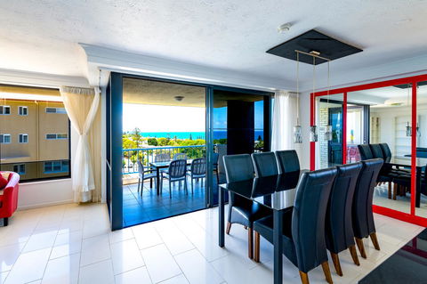 Burgess @ Kings Beach Apartments - Tourism Caloundra 16