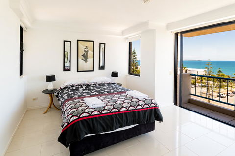 Burgess @ Kings Beach Apartments - Tourism Caloundra 20