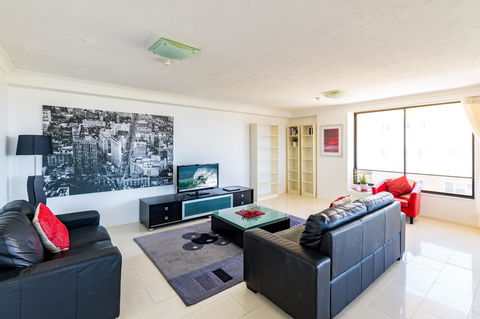 Burgess @ Kings Beach Apartments - Tourism Caloundra 11