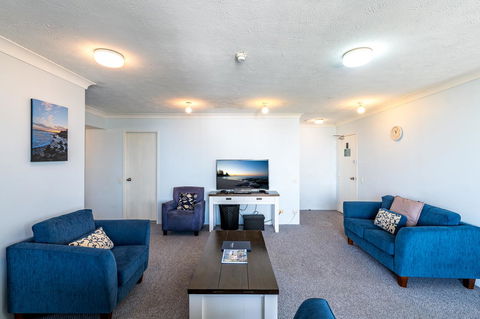 Burgess @ Kings Beach Apartments - Tourism Caloundra 31