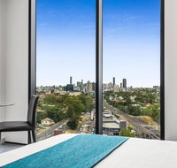 Essence Suites Taringa - Tourism Caloundra