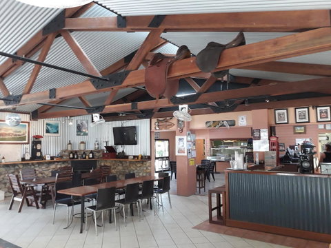 Speewah Country Tavern - Tourism Caloundra 10
