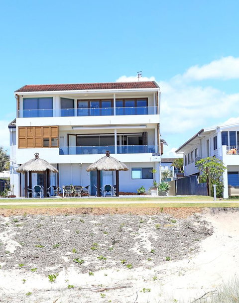 Bilinga Beach Motel - Tourism Caloundra 13
