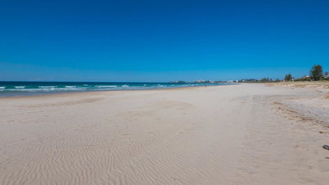 Bilinga Beach Motel - Tourism Caloundra 22