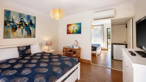 Bilinga Beach Motel - Tourism Caloundra 12