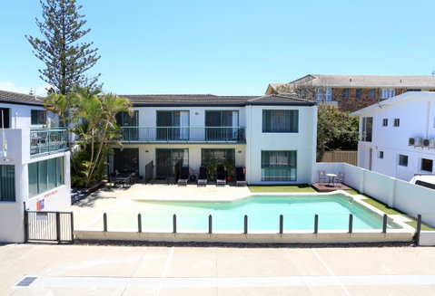 Bilinga Beach Motel - Tourism Caloundra 14