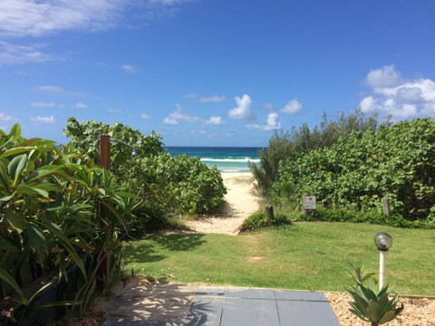 Bilinga Beach Motel - Tourism Caloundra 34