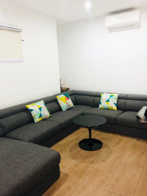 Bilinga Beach Motel - Tourism Caloundra 6