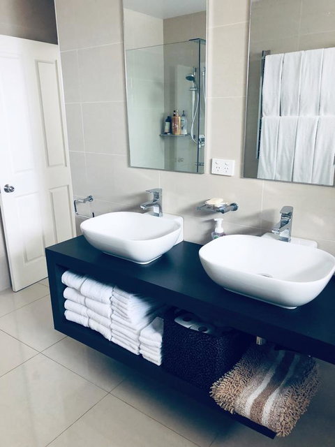Bilinga Beach Motel - Tourism Caloundra 8
