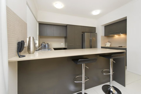 On The Bay Apartments - Tourism Caloundra 1
