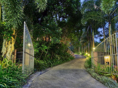 Cairns Rainforest Retreat - Tourism Caloundra 2