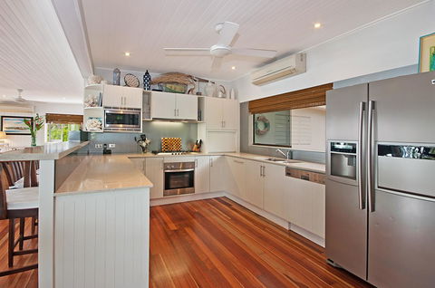 15 Wharf Street - Tourism Caloundra 14