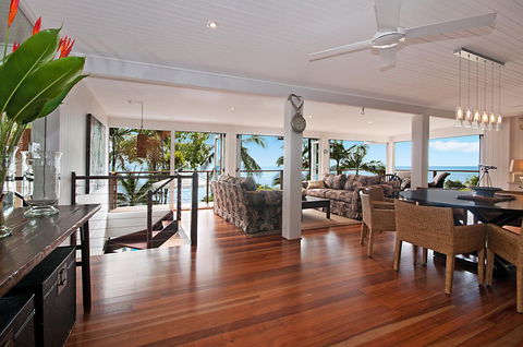 15 Wharf Street - Tourism Caloundra 11