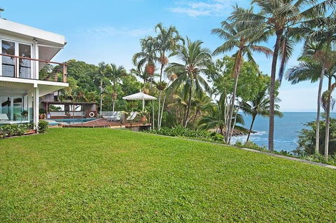 15 Wharf Street - Tourism Caloundra 5