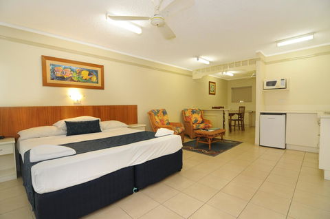 Cairns Queenslander Hotel & Apartments - Tourism Caloundra 22