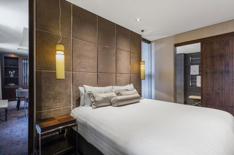 The Beetson Hotel -formerly Gambaro Hotel - Tourism Caloundra 30