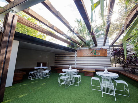 Eatons Hill Hotel - Tourism Caloundra 39