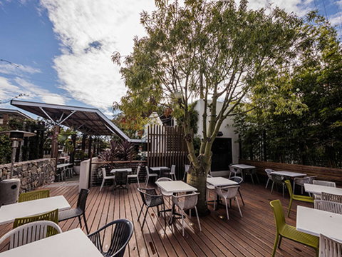 Eatons Hill Hotel - Tourism Caloundra 36