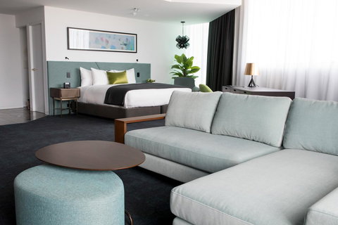 Eatons Hill Hotel - Tourism Caloundra 43